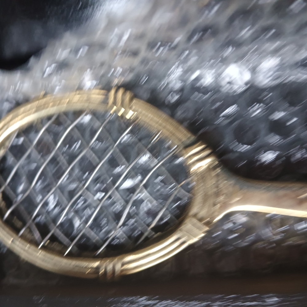 Gold Tennis Racket Decor - Picture 5 of 6